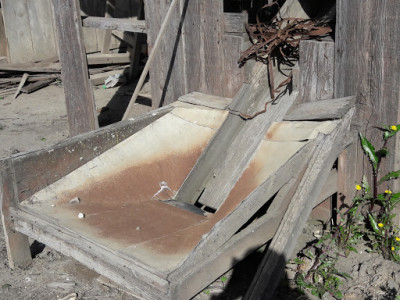 Black Road Auto JunkYard in Santa Maria (CA) - photo 1