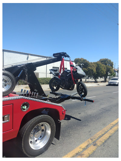 Advanced Towing & Auto Transportation JunkYard in Stockton (CA) - photo 3