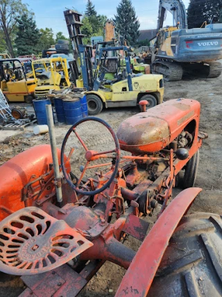 Milford Salvage Iron & Metal Co., Inc. JunkYard in Milford (MI) - photo 2