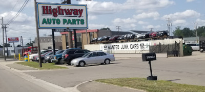 Highway Auto Parts JunkYard in Roseville (MI) - photo 1