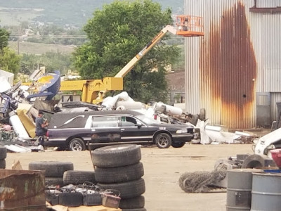 American Iron & Metal JunkYard in Colorado Springs (CO) - photo 1