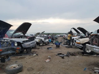 U-Pull-&-Pay JunkYard in Denver (CO) - photo 3