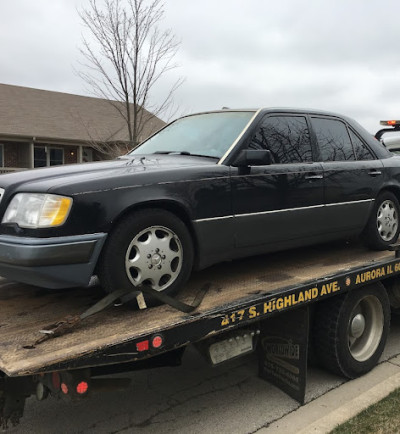 Curtis Towing & Salvage Inc JunkYard in Aurora (IL) - photo 3