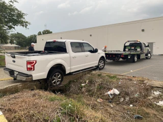 No Limit Towing JunkYard in Baton Rouge (LA) - photo 4