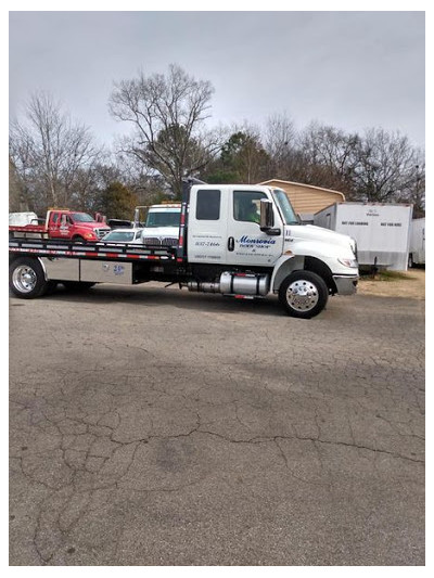 Monrovia Body Shop & Wrecker Service, Inc. JunkYard in Madison (AL) - photo 1