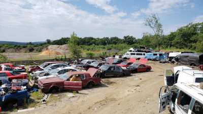 Sam's Pull-A-Part JunkYard in Worcester (MA) - photo 1