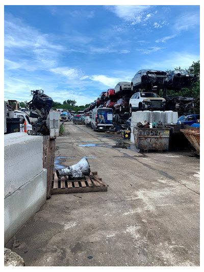 Guaranteed Auto & Truck Parts JunkYard in Okeechobee (FL) - photo 1