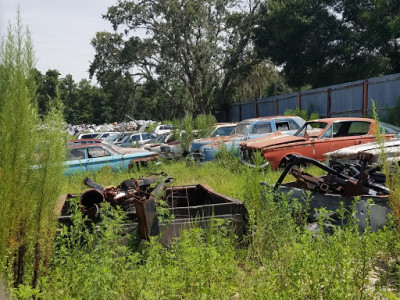 T T Auto Wrecking Salvage JunkYard in Brooksville (FL) - photo 3