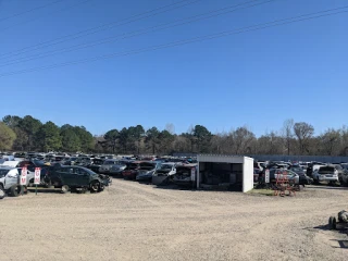 UAPI “U-Pull-It” Auto Parts JunkYard in Shreveport (LA) - photo 3