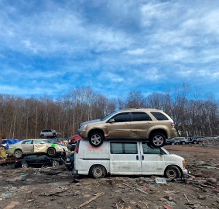 Denver Place Auto Salvage, LLC JunkYard in Waterbury (CT) - photo 2