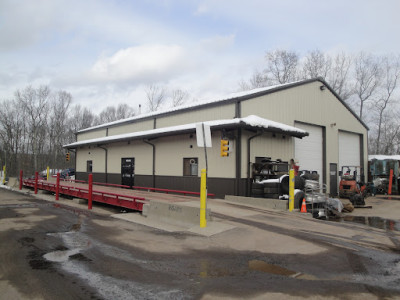 Fowler's Auto Wrecking Inc - Belltown Recycling Center JunkYard in East Hampton Township (CT) - photo 1