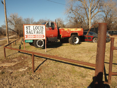 St. Louis auto salvage JunkYard in St. Louis (OK) - photo 2