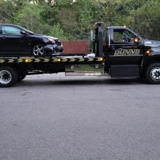 Dunn's Emergency Wrecker Services - photo 1