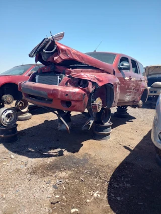 Pick A Part JunkYard in Phoenix (AZ) - photo 4