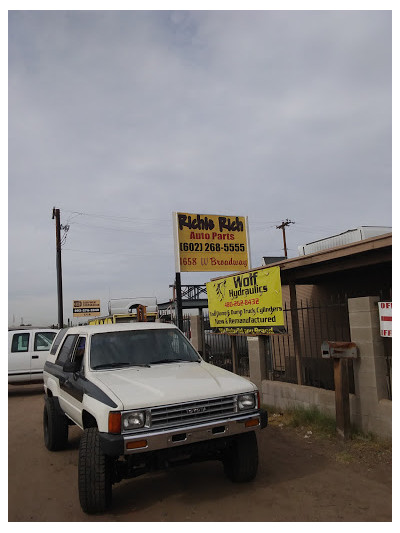 Richie Rich Auto Parts JunkYard in Phoenix (AZ) - photo 3