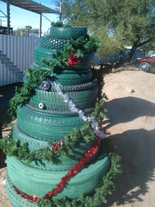 Chuck's Trucks Inc JunkYard in Tucson (AZ) - photo 2