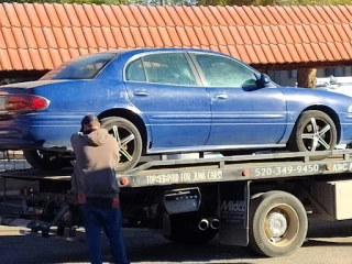 Cash For Cars - Tucson JunkYard in Tucson (AZ) - photo 2