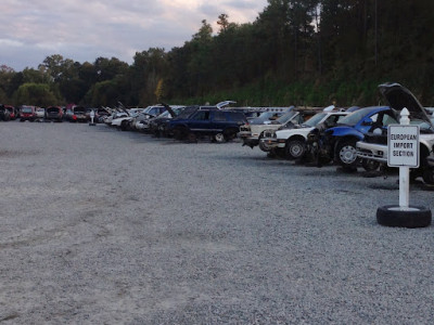 Pull-A-Part JunkYard in Columbia (SC) - photo 3