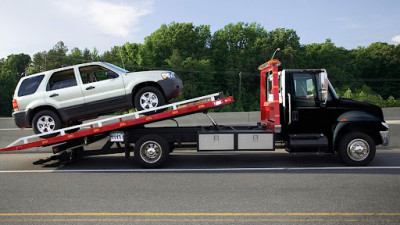 Cortes Repair and Recovery - Roadside Assistance, Truck Repair Service in Chattanooga TN JunkYard in Chattanooga (TN) - photo 1