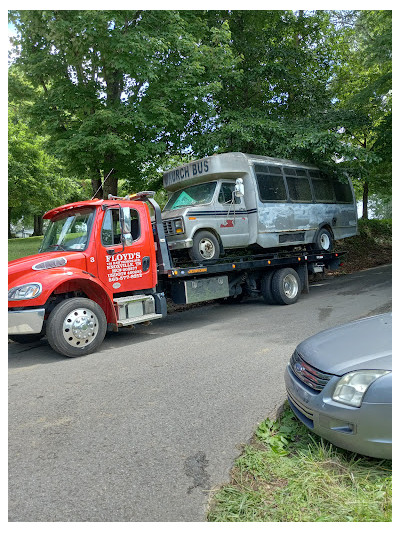 Floyd's Wrecker Services JunkYard in Knoxville (TN) - photo 1