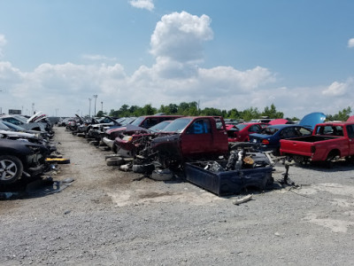 Express Pull-N-Save JunkYard in La Vergne (TN) - photo 3