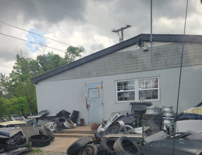 Imports of Lavergne inc. JunkYard in La Vergne (TN) - photo 1