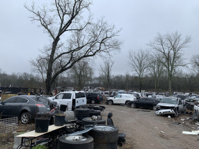 A & AM Auto Sales & Salvage JunkYard in Unionville (TN) - photo 2