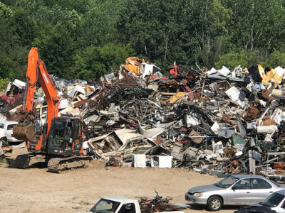 Mid-Mo Auto Salvage & Recycling JunkYard in Columbia (MO) - photo 3