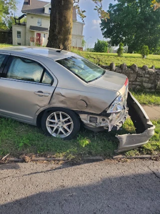 Impact towing & Recovery JunkYard in Independence (MO) - photo 4