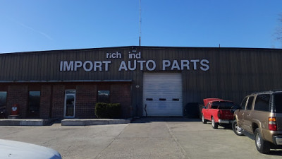 Rich Industries Import Auto Parts JunkYard in Kansas City (MO) - photo 3