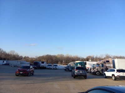 American Collateral Recovery JunkYard in Grandview (MO) - photo 2