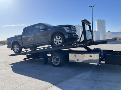 Floyd's Towing & Wrecker Service JunkYard in Springfield (MO) - photo 4