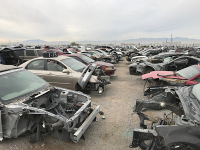 U-Pull Auto Parts @ Dis & Dat Auto Recycling JunkYard in Las Vegas (NV) - photo 2