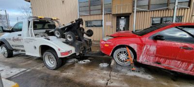 Milwaukee Junk Car Pros JunkYard in Milwaukee (WI) - photo 2