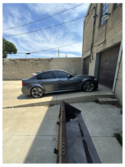 First Rate Auto JunkYard in Milwaukee (WI) - photo 1