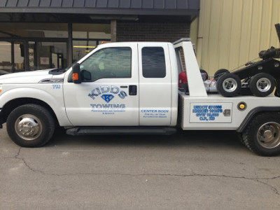 Kidd's Towing JunkYard in Wichita (KS) - photo 1