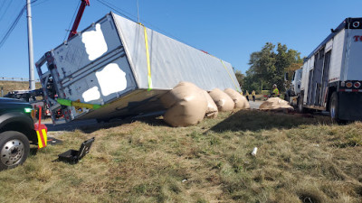 Tony's Wrecker Services - Heavy Duty Towing JunkYard in Louisville (KY) - photo 4