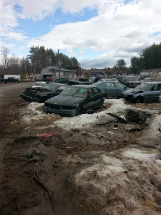 Lamberts Auto & Truck Recyclers Inc. JunkYard in Rochester (NH) - photo 3