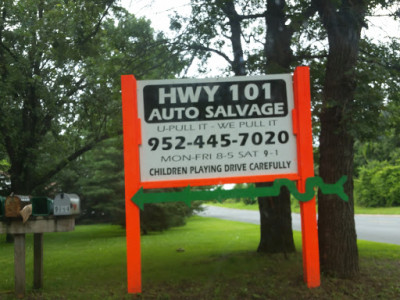 Highway 101 Auto Salvage Inc JunkYard in Savage (MN) - photo 3