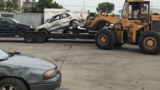 Cash 4 Cars 4OO-4444 JunkYard in Providence (RI) - photo 2