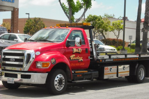 B & D Towing - photo 1