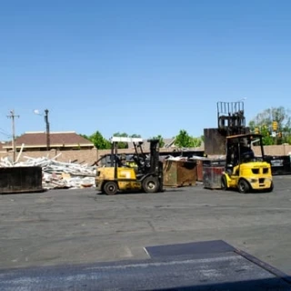 Redwood Recycling JunkYard in Taylorsville (UT) - photo 2