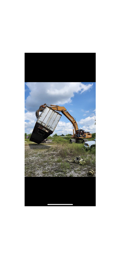 American Auto Salvage & Sales JunkYard in St. Louis (MO) - photo 2