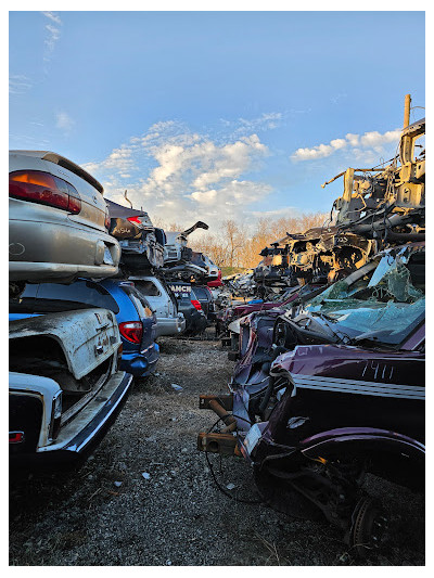 Ducky's Auto Parts Inc JunkYard in Huntington (WV) - photo 2