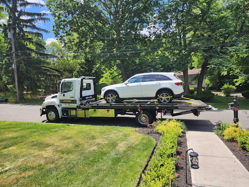 Suffern Auto Service JunkYard in Suffern (NY)