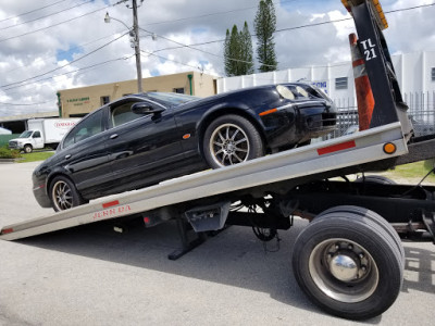 South Florida Towing Transport JunkYard in Cutler Bay (FL) - photo 2