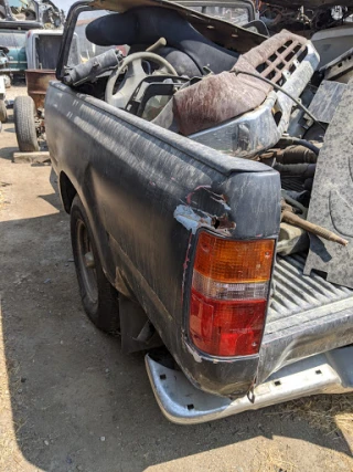 Motor City 2 Auto Wrecking JunkYard in Bakersfield (CA) - photo 2