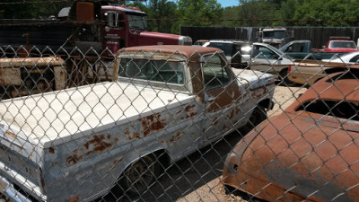 Kelseyville Auto Salvage JunkYard in Santa Rosa (CA) - photo 1