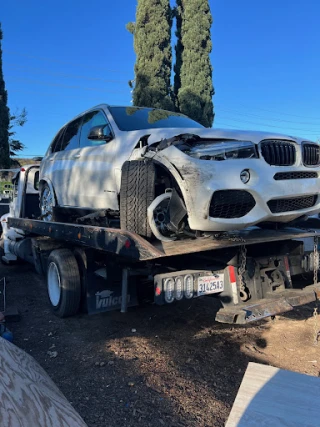 MP Car Recycling JunkYard in Inglewood (CA) - photo 4