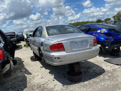 Tom Junk Car Buyer JunkYard in Winter Haven (FL) - photo 3